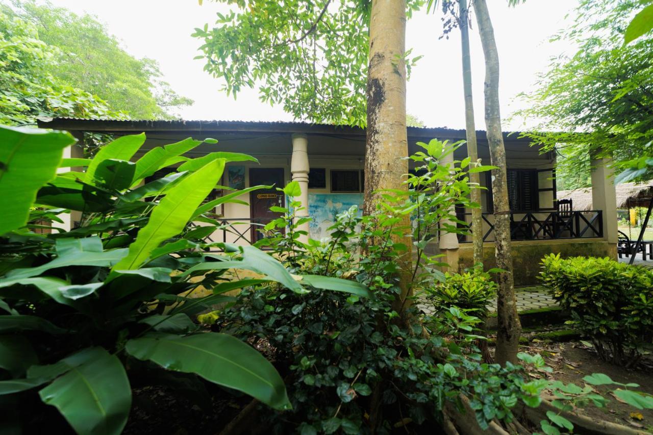 Chitwan Gaida Lodge - Animal Lovers & Birdwatchers Paradise Саураха Екстер'єр фото