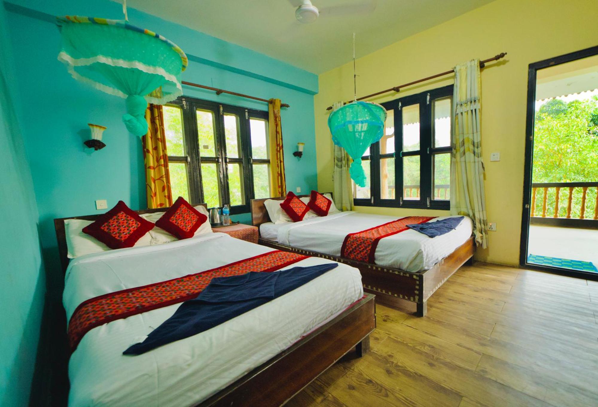 Chitwan Gaida Lodge - Animal Lovers & Birdwatchers Paradise Саураха Екстер'єр фото