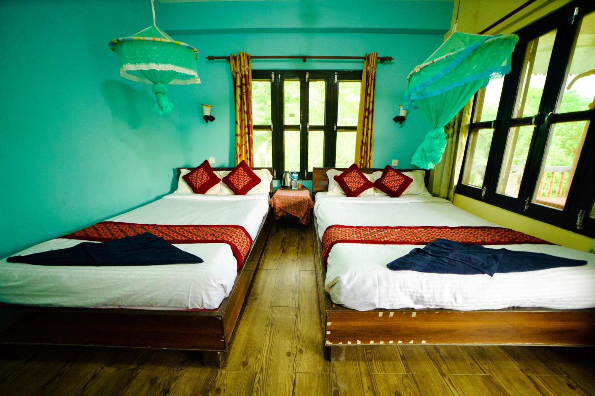 Chitwan Gaida Lodge - Animal Lovers & Birdwatchers Paradise Саураха Екстер'єр фото