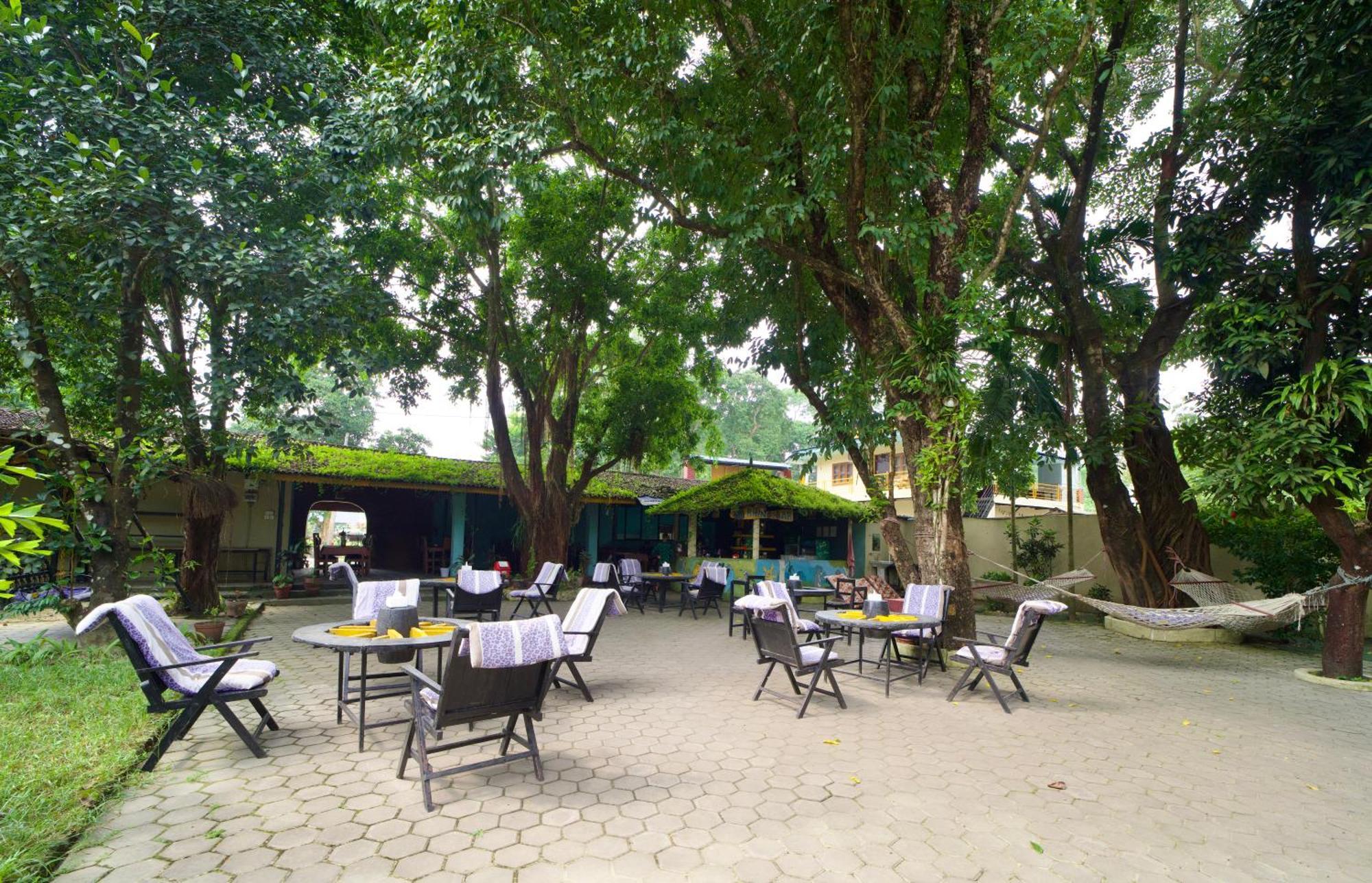 Chitwan Gaida Lodge - Animal Lovers & Birdwatchers Paradise Саураха Екстер'єр фото